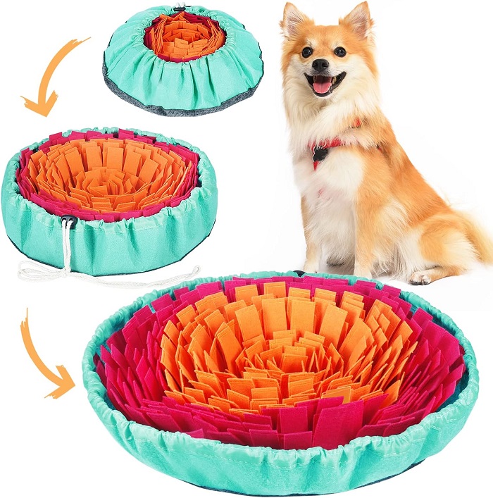 Different sizes of snuffle mat for dogs